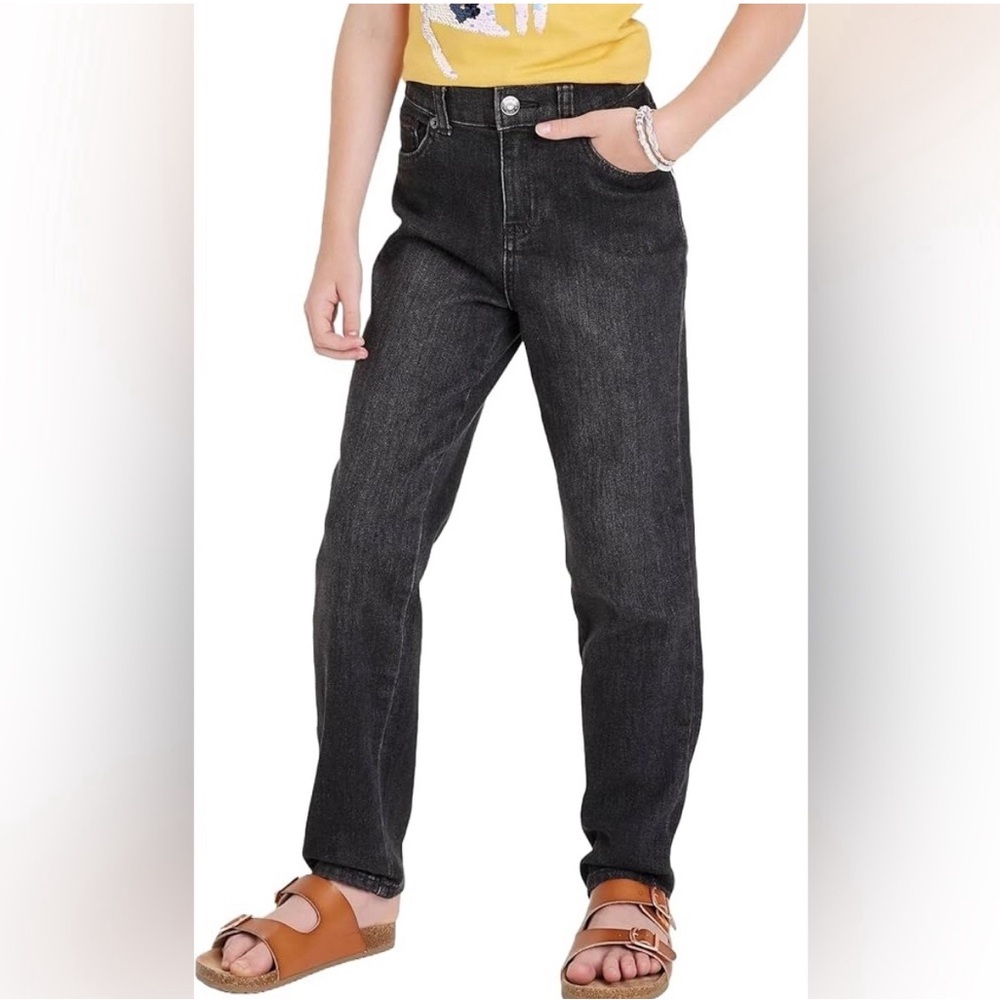 039 NWT Cat & Jack Black‎ High Rise Straight Jean - Size: 6